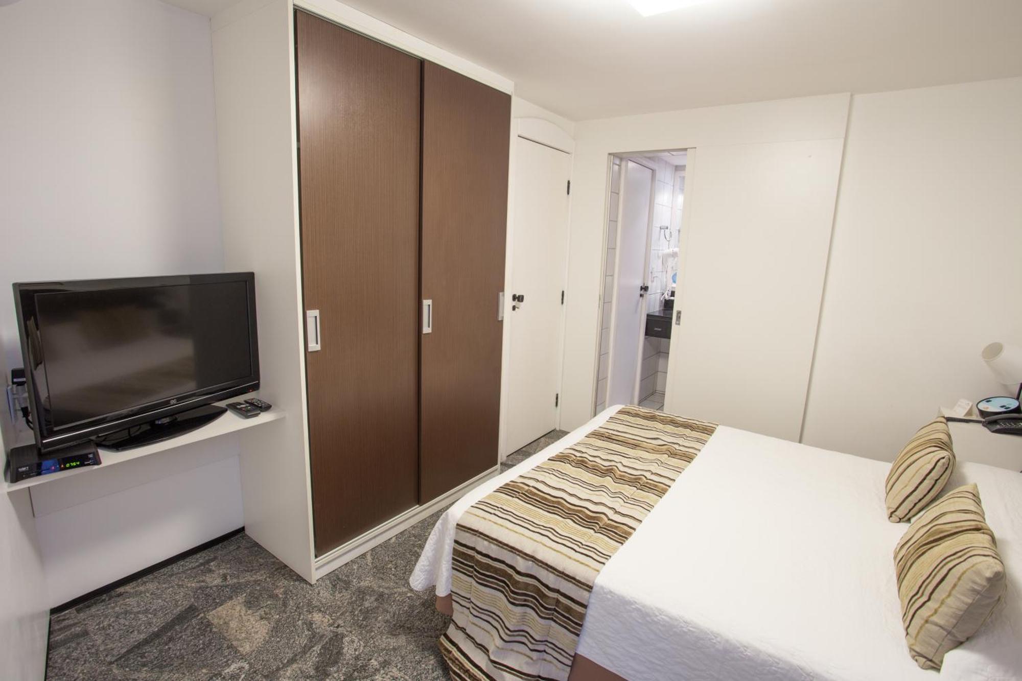 Deluxe Master Room